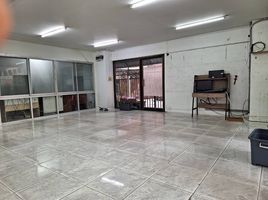  Shophaus zu vermieten in Nuan Chan, Bueng Kum, Nuan Chan