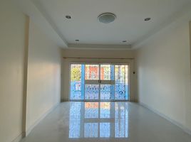 2 спален Таунхаус for rent in Nong Khaem, Нонг Кхаем, Nong Khaem