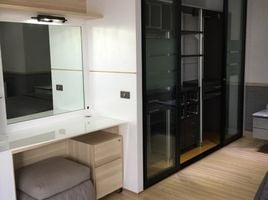 2 Schlafzimmer Appartement zu vermieten im Baan Suanpetch, Khlong Tan Nuea