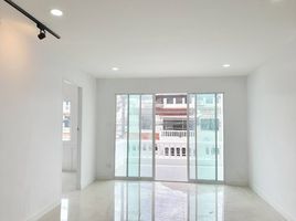 5 Bedroom Townhouse for sale in Bang Khen, Bangkok, Anusawari, Bang Khen