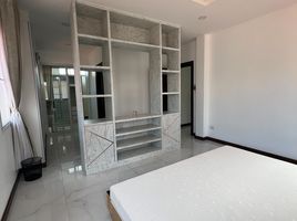 4 Schlafzimmer Villa zu verkaufen im Baan Fah Rim Haad, Nong Prue