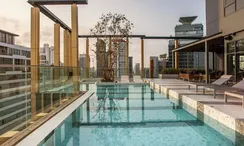 Fotos 2 of the Communal Pool at Staybridge Suites Bangkok Thonglor