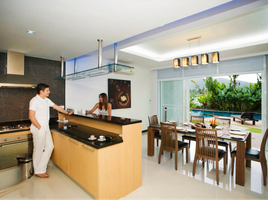 3 спален Таунхаус на продажу в Phuket Golf and Country Home, Катху