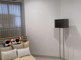 2 Schlafzimmer Wohnung zu vermieten im Citi Smart Condominium, Khlong Toei