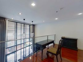 3 Schlafzimmer Wohnung zu vermieten im Suwansawat Condo, Thung Mahamek