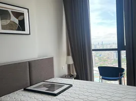 1 Schlafzimmer Wohnung zu vermieten im Oka Haus, Khlong Tan