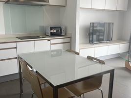 2 спален Кондо в аренду в Mattani Suites, Khlong Tan Nuea