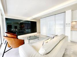 1 Bedroom Condo for sale at Langsuan Ville, Lumphini