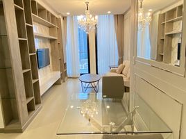 1 Bedroom Condo for rent at Noble Ploenchit, Lumphini