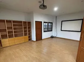 4 Schlafzimmer Haus zu verkaufen in Din Daeng, Bangkok, Din Daeng, Din Daeng