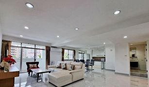 3 Bedrooms Condo for sale in Khlong Tan Nuea, Bangkok Royal Castle