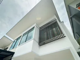 2 Bedroom Townhouse for rent in Chalong, Phuket, Chalong, Phuket Town, Phuket