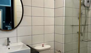 Studio Condo for sale in Huai Khwang, Bangkok Chapter One ECO Ratchada - Huaikwang