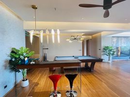 4 Bedroom Apartment for sale at Phatsana Garden, Phra Khanong Nuea