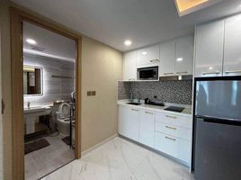 1 Bedroom Condo for sale at Dusit Grand Park 2, Nong Prue, Pattaya