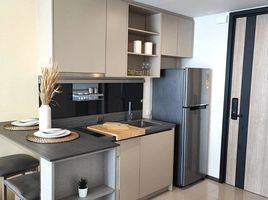 1 Bedroom Condo for rent at Oka Haus, Khlong Tan