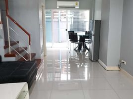 3 Bedroom House for rent at Thanapat Haus Sathorn-Narathiwas, Chong Nonsi