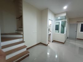 4 Bedroom Townhouse for rent at Golden Town Chaiyaphruek-Wongwaen, Sai Noi, Sai Noi