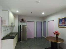 2 Schlafzimmer Wohnung zu vermieten im Pathumwan Resort, Thanon Phaya Thai