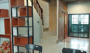 2 Bedrooms Townhouse for sale in Tha Raeng, Bangkok 