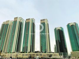 1 बेडरूम अपार्टमेंट for sale at Al Maha Tower, Marina Square