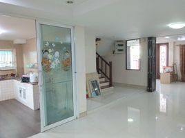 4 Bedroom House for sale in Lat Krabang, Bangkok, Khlong Sam Prawet, Lat Krabang