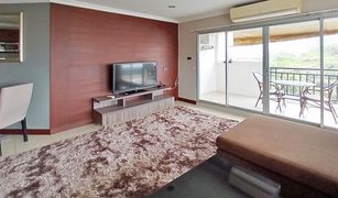 Кондо, 2 спальни на продажу в Nong Prue, Паттая Euro Condo 