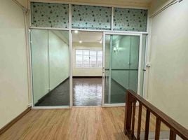 3 Bedroom Townhouse for rent in Saint Louis Hospital, Thung Wat Don, Thung Wat Don