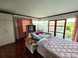 3 Bedroom Villa for sale at Baan Sra Suan, Nong Kae