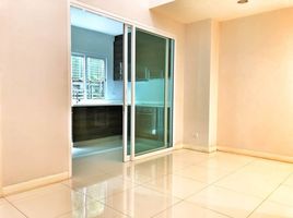 2 Schlafzimmer Reihenhaus zu vermieten im InHome Luxury Residence, Khlong Toei
