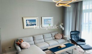 3 Bedrooms Apartment for sale in EMAAR Beachfront, Dubai Beach Vista