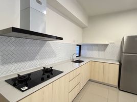 1 Schlafzimmer Appartement zu vermieten im D65 Condominium, Phra Khanong Nuea