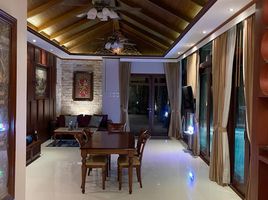 4 Schlafzimmer Villa zu verkaufen im Saranboon Villa, Si Sunthon
