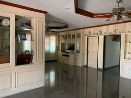 5 Bedroom Villa for sale in Singto Thong, Bang Nam Priao, Singto Thong
