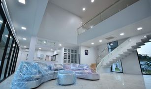 7 Bedrooms House for sale in Chang Phueak, Chiang Mai 