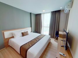 1 Schlafzimmer Wohnung zu vermieten im Ramada by Wyndham Ten Ekamai Residences, Phra Khanong Nuea