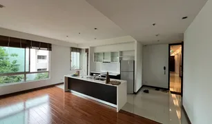 ขายคอนโด 3 ห้องนอน ใน ช่องนนทรี, กรุงเทพมหานคร The Lofts Yennakart