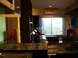 2 Bedroom Condo for rent at The Seed Musee, Khlong Tan