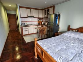 Studio Condo for rent at Sukhumvit Park, Khlong Toei