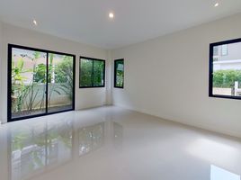 4 Bedroom House for sale at Villa Flora Chiangmai, Nong Khwai