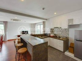 3 Schlafzimmer Wohnung zu vermieten im 3 Bedroom available now for rent in BKK1 area, Tonle Basak