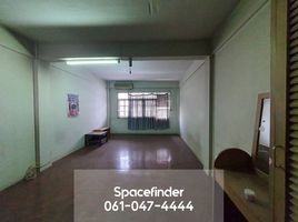 3 Bedroom Whole Building for sale in Sam Sen Nok, Huai Khwang, Sam Sen Nok