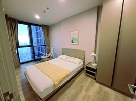 1 спален Кондо в аренду в Oka Haus, Khlong Tan