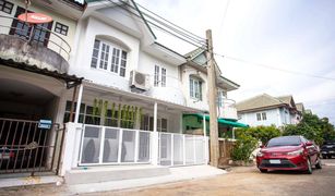 3 Schlafzimmern Reihenhaus zu verkaufen in Lahan, Nonthaburi Sucha Village