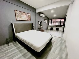 4 Schlafzimmer Reihenhaus zu vermieten in Chatuchak, Bangkok, Chomphon, Chatuchak