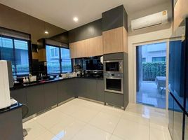 5 Bedroom House for sale at Grand Bangkok Boulevard East Rama 9, Saphan Sung