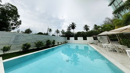 3D Walkthrough of the Communal Pool at Ocean Stone