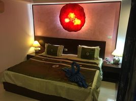 7 Bedroom Hotel for sale in Karon Beach, Karon, Karon