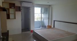 Available Units at Green Point Silom