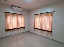 3 Bedroom House for sale at Suwarinee Foresta 4, Bang Lamung